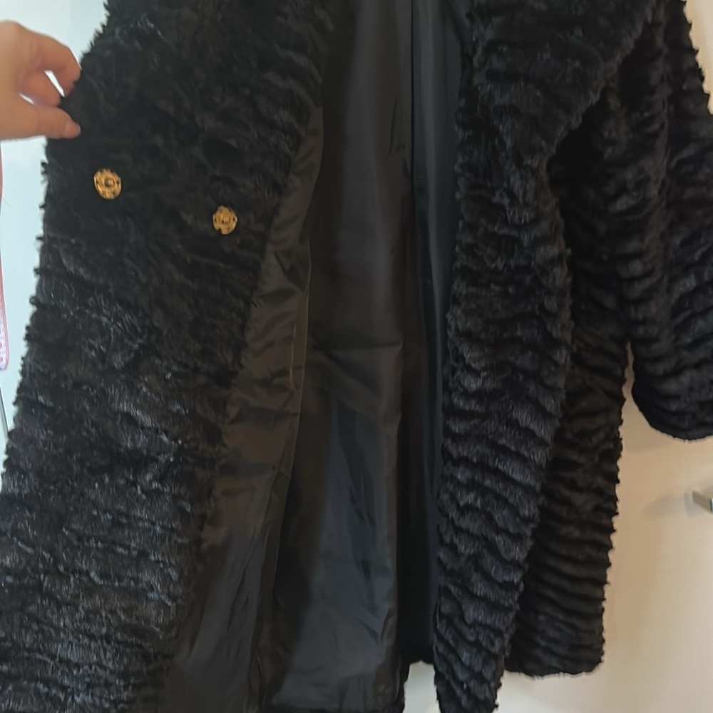 VINCE CAMUTO | Black Teddy Jacket Plush Texture Mid-Length - Picture 10 of 15